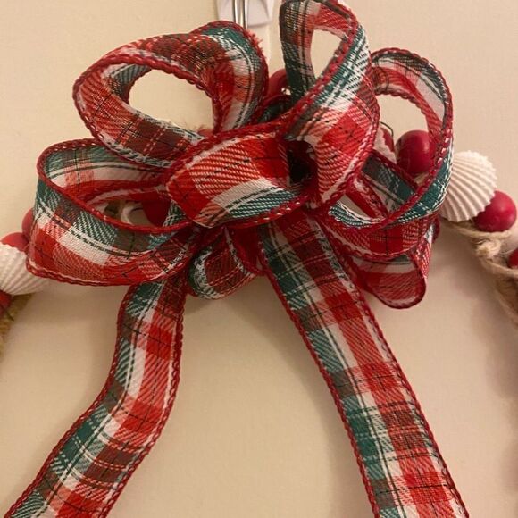 Handcrafted Seashell and Red‎ Beads Christmas Holiday Wreath 9” - Picture 2 of 11